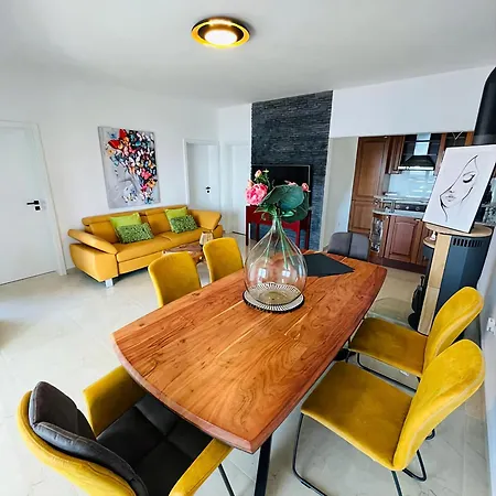 Roko Tragurion * טרוגיר