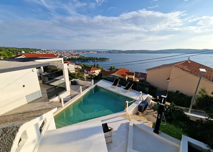 Roko Tragurion * تروغير