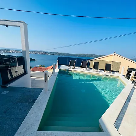 Roko Tragurion 빌라